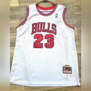 Michael Jordan Basketball Jersey #23 size 52 NBA Hardwood Classics